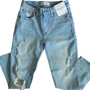 NEW Abercrombie & Fitch The Boyfriend Midrise Jeans